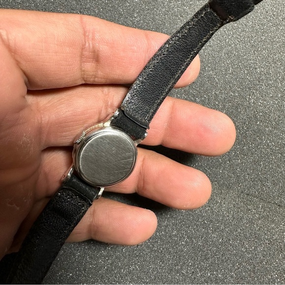 Vintage Pedre Ladies Watch Mechanical Wind Up Silver Tone Black Dial Working - Picture 8 of 8